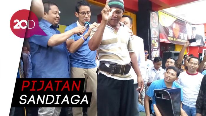 Pijatan Sandiaga untuk Abang Becak Ponorogo