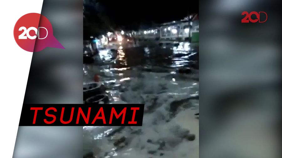 Detik-detik Tsunami Terjang Pesisir Anyer