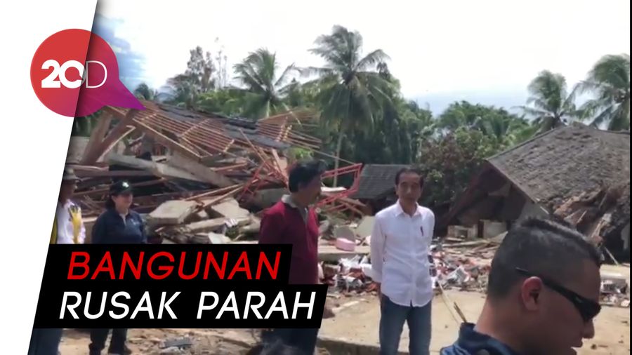 Jokowi Kunjungi Hotel Mutiara Carita yang Hancur Disapu Tsunami