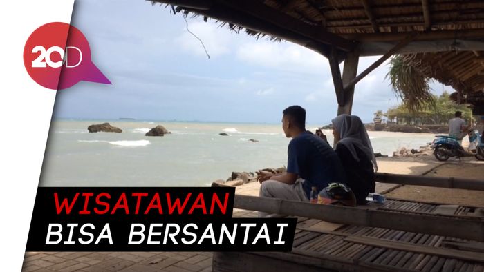 Potret Pantai Anyer Pasca-Tsunami 