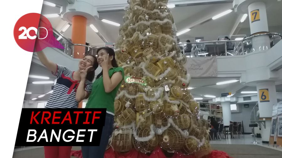 Wah! Ada Pohon Natal dari Sangkar Bambu