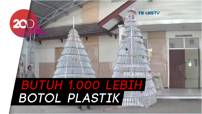 Pohon Natal Unik dari Botol Plastik