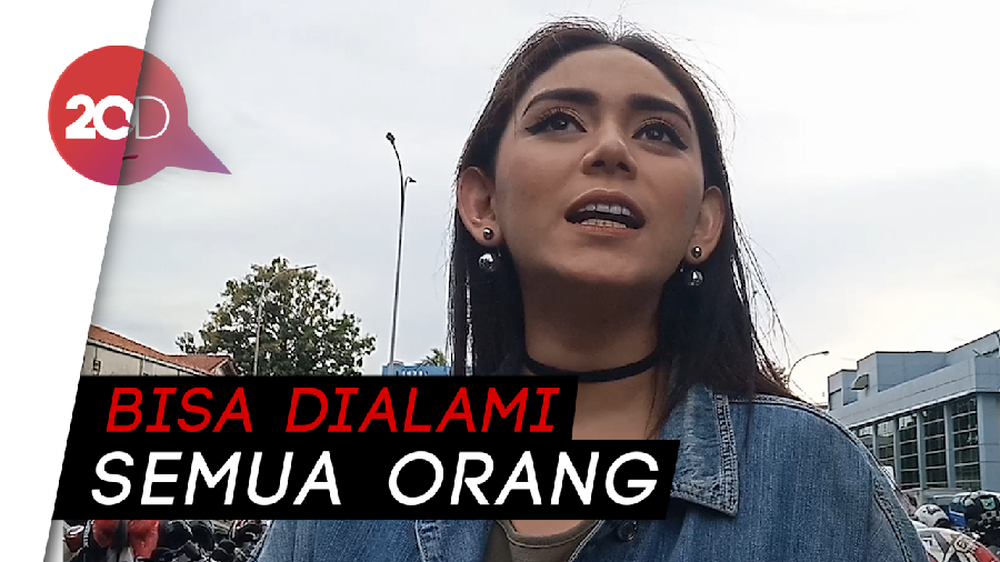 Suaminya Anak Band, Thalita Latief Takut Dengar Kabar Tsunami Banten