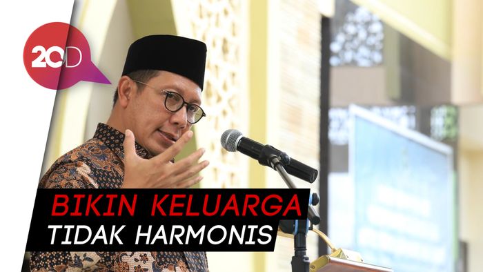 Menag Soroti Perdebatan Politik Agama di Grup WA Keluarga