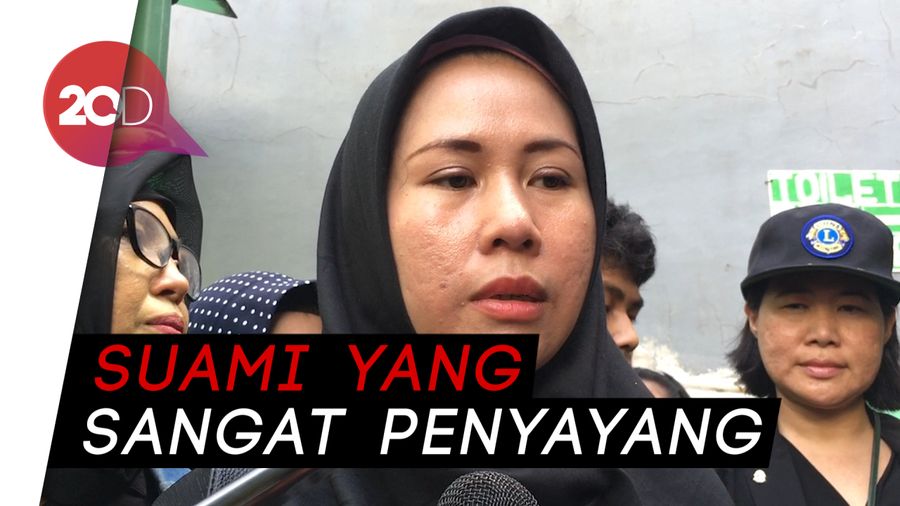 Sosok Dian Pramana Poetra di Mata Sang Istri