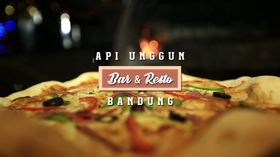 Menikmati Santap Malam di Api Unggun Bar dan Resto, Bandung
