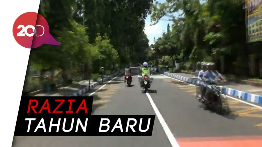 Aksi Kejar-kejaran Polisi dengan Pengendara Motor Bodong