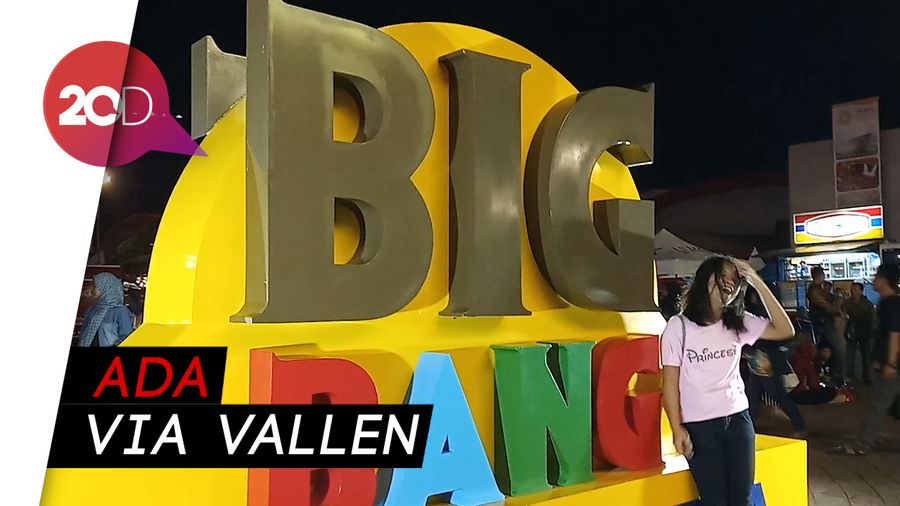 Antusias Warga Jelang Tahun Baru di Big Bang Jakarta 2018