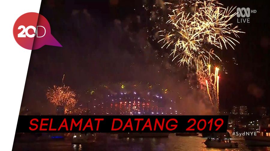 Pesta Kembang Api Mewah Tandai Tahun Baru di Sydney