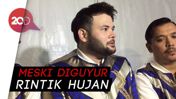 Seru! Ridho Rhoma dan Sonet2 Band Bikin Monas Berjoget