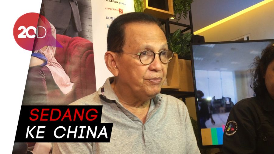 Tak Ada Gisel di Perayaan Natal Keluarga Roy Marten