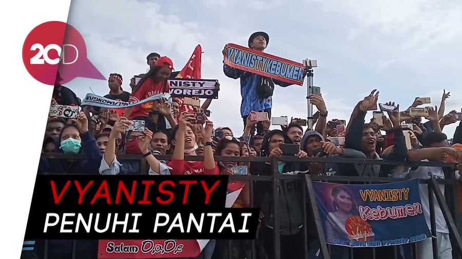Tahun Baruan, Via Vallen Ajak Penonton Goyang di Ancol