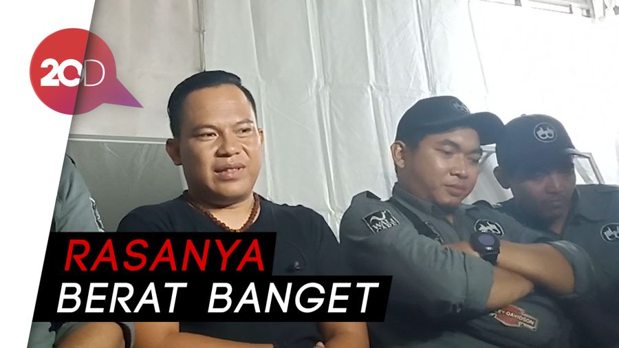 Bawakan Lagu Seventeen, Faank Wali Menangis