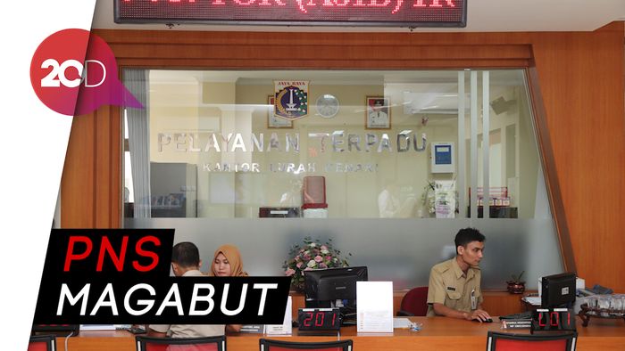  2.460 PNS Pemprov DKI Absen di Hari Pertama Kerja 