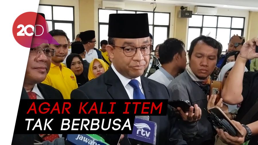 Kali Item Berbusa, Anies Akan Atur Usaha Cuci Mobil dan Laundry