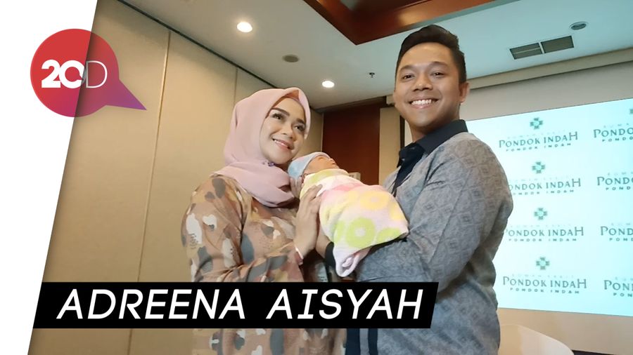 Kelahiran Putri Pertama Jadi Kado Tahun Baru Terindah Sheza Idris