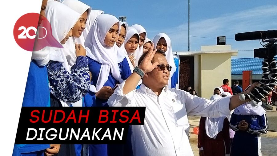 Tahun Baru Spesial Rudiantara di Morotai