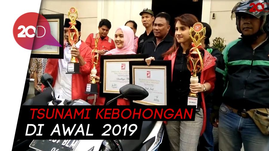 PSI Beri Kebohongan Award ke Prabowo-Sandi dan Andi Arief