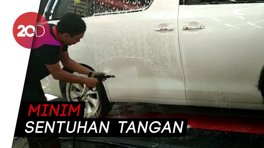 Cuci Mobil Touchless Kini Bisa di SPBU