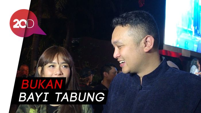 Gilang Dirga dan Adiezty Kembali Jalani Program Kehamilan