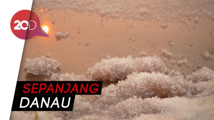 Indah! Danau Garam Yuncheng Beku Membentuk Kristal