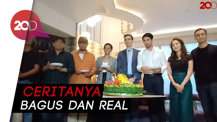 Difilmkan, Twivortiare Gandeng Reza Rahadian dan Raihaanun