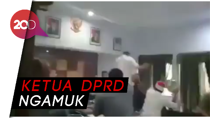 Kericuhan Pecah di Rapat DPRD Bombana di Sultra