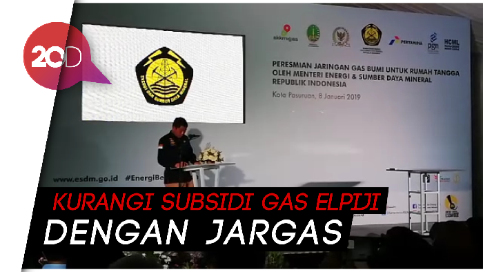 Menteri Jonan Resmikan Jaringan Gas Bumi Rumah Tangga di Pasuruan