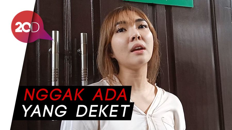 Gisel, Kamu Memang Lagi Pacaran dengan Mischa Chandrawinata?