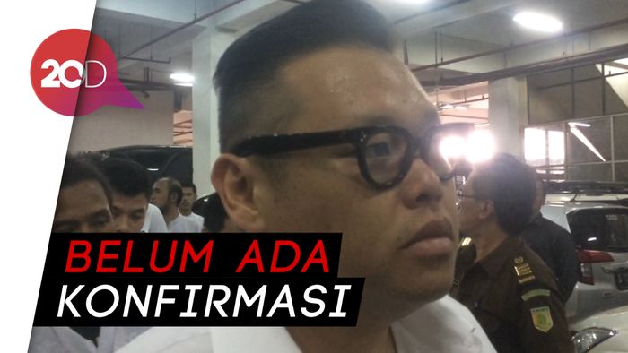 Reza Bukan Tidak Tahu Digugat Cerai Istri