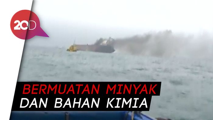 Satu Tewas di Kapal Tanker yang Terbakar di Perairan Hong Kong