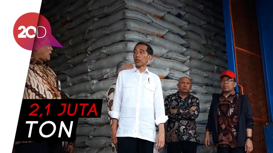 Jokowi: Stok Beras Cukup Besar, Harga Bisa Sedikit Turun