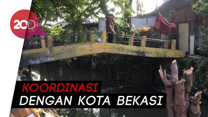 Sampah di Kali Perbatasan Bekasi akan Diangkut Besok!