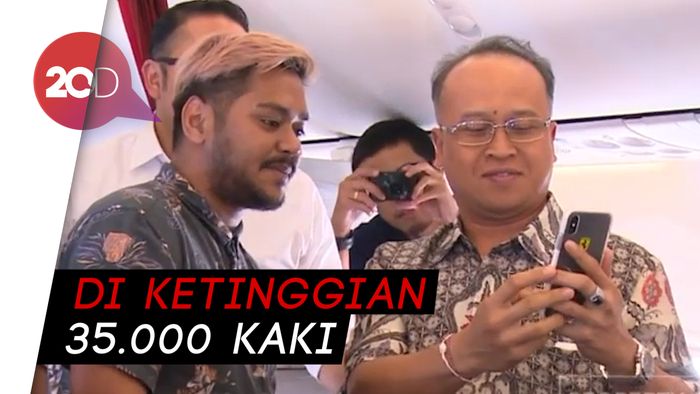 Seru! Kini Bisa Tonton Pertunjukan Musik di Kabin Pesawat