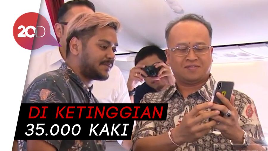 Seru! Kini Bisa Tonton Pertunjukan Musik di Kabin Pesawat