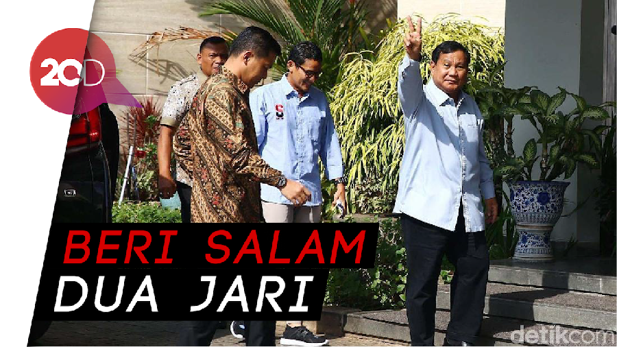 Sowan ke Rumah SBY, Prabowo Acungkan Salam Dua Jari