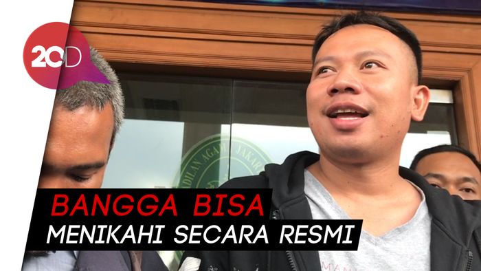 Tok! Vicky Prasetyo Resmi Bercerai dengan Angel Lelga