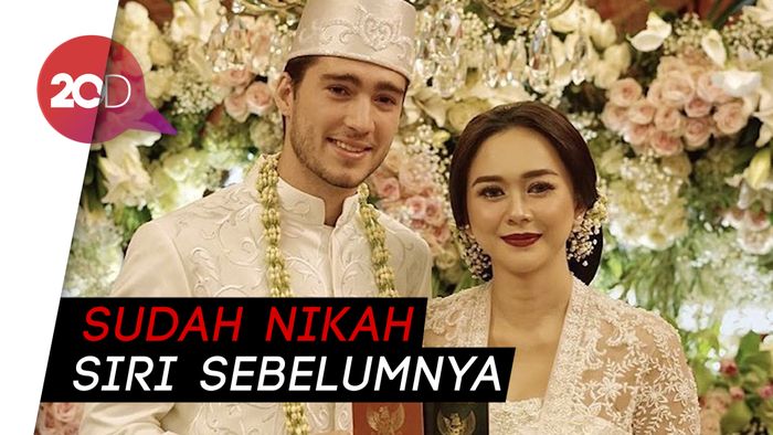 Tokcer! Selamat Aura Kasih Hamil Anak Pertama