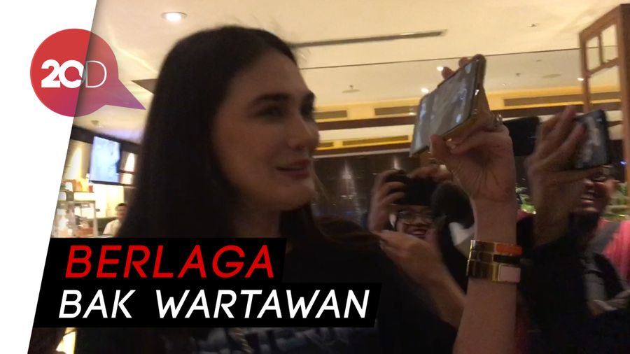 Begini Reaksi Luna Maya Saat Ditanya Soal Ariel Noah