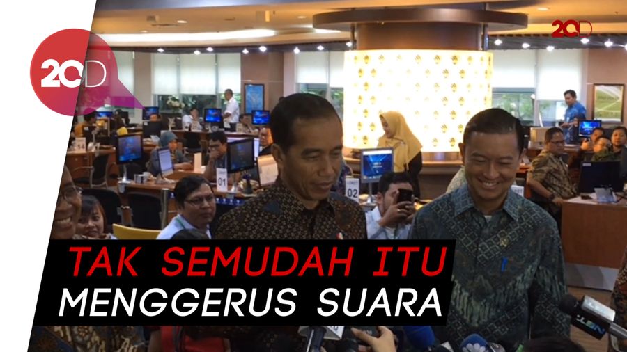 Jokowi Santai Prabowo Bikin Markas di Dekat Rumahnya