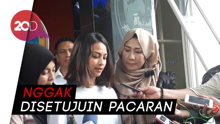 Keluarga Ungkap Alasan Vanessa Angel Keluar dari Rumah