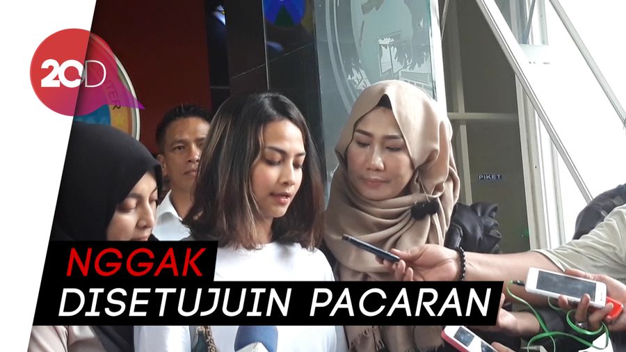 Keluarga Ungkap Alasan Vanessa Angel Keluar dari Rumah