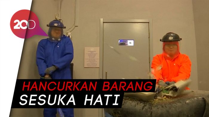 Lagi Emosi? Di sini Bisa Hancurkan Barang-barang Sesuka Hati