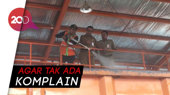Resmikan Tempat Cuci Truk Sampah, Anies: Tidak Boleh Bawa Bau