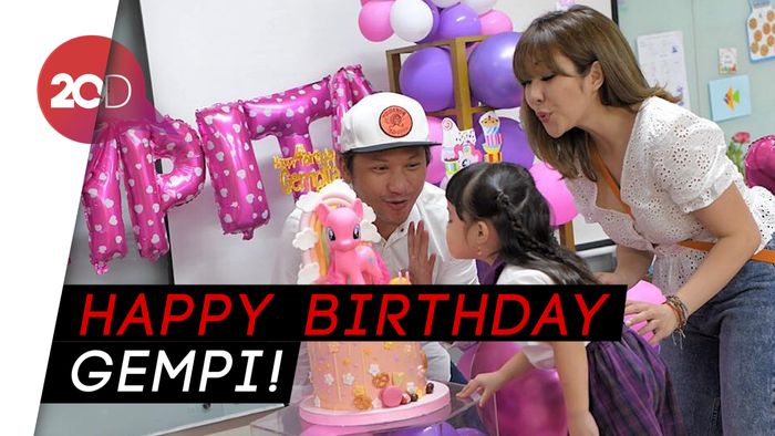 Gading dan Gisel Rayakan Ulang Tahun Gempi Bersama