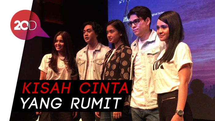 Maxime Bouttier Jadi Cowok Super Setia di  Magic Hour: The Series 2