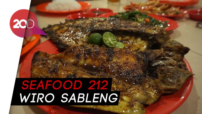 Menyantap Seafood di Warung Favorit Keluarga Jokowi