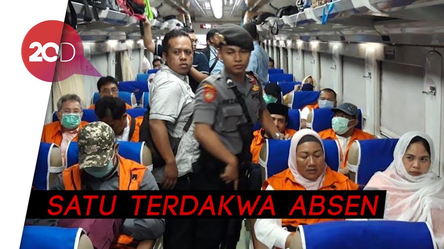 12 Mantan Anggota DPRD Malang Jalani Sidang Dakwaan
