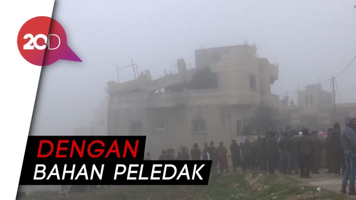 Rumah Warga Palestina Dihancurkan Militer Israel