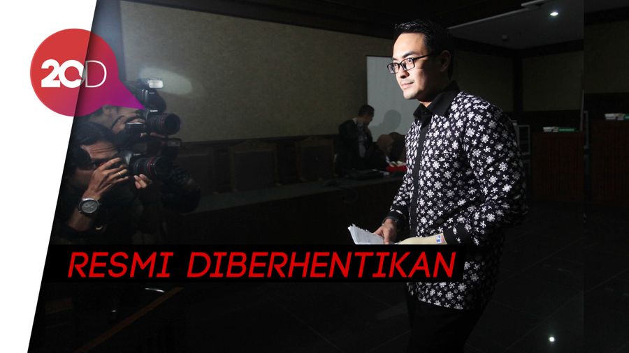 Zumi Zola Resmi Dipecat dari Gubernur Jambi